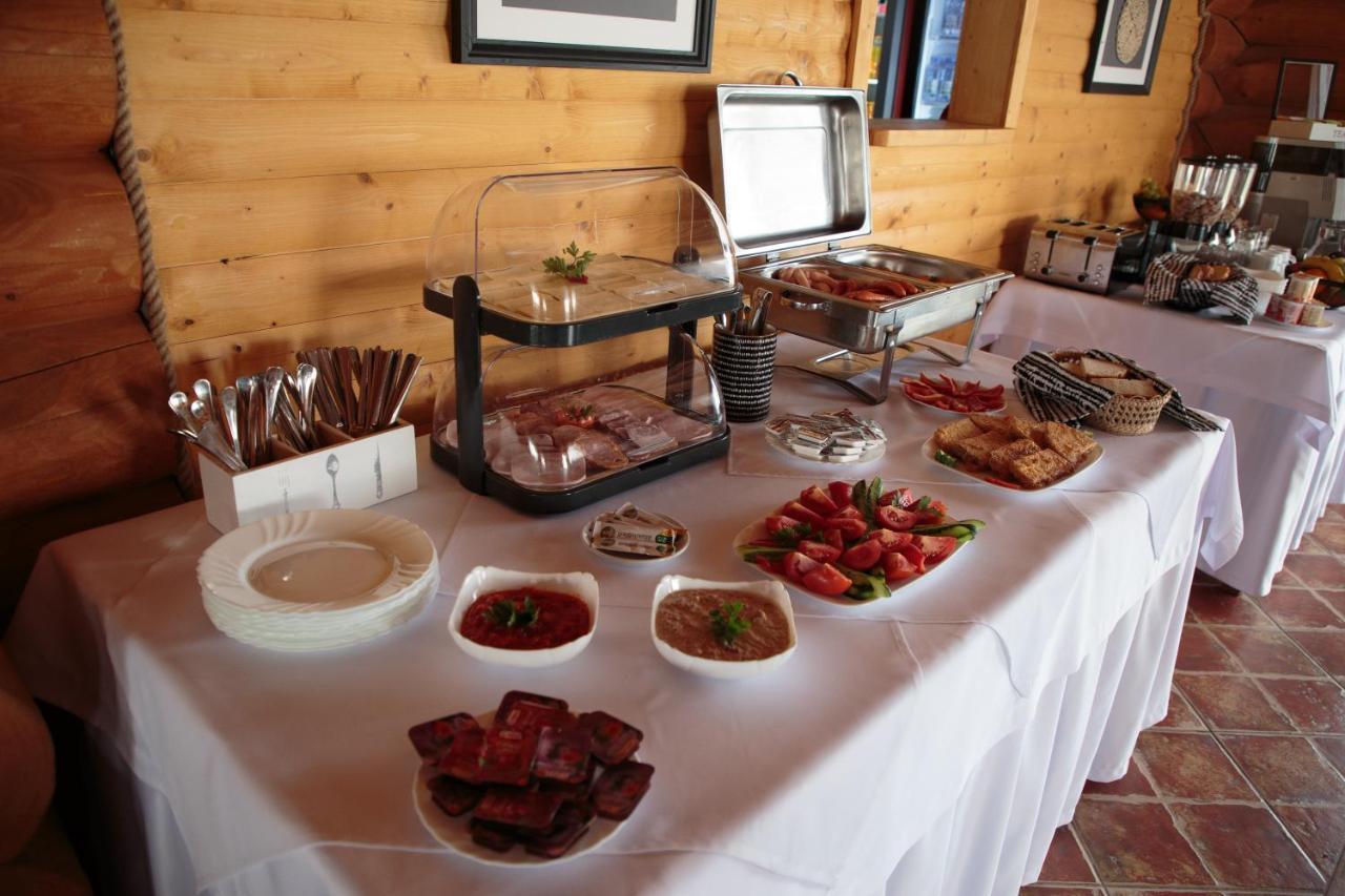 Szekelyfoeld Fogado Hotel Borzont Ngoại thất bức ảnh
